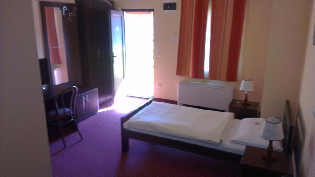 Rooms Villa Iva Ilok Pokoj fotografie